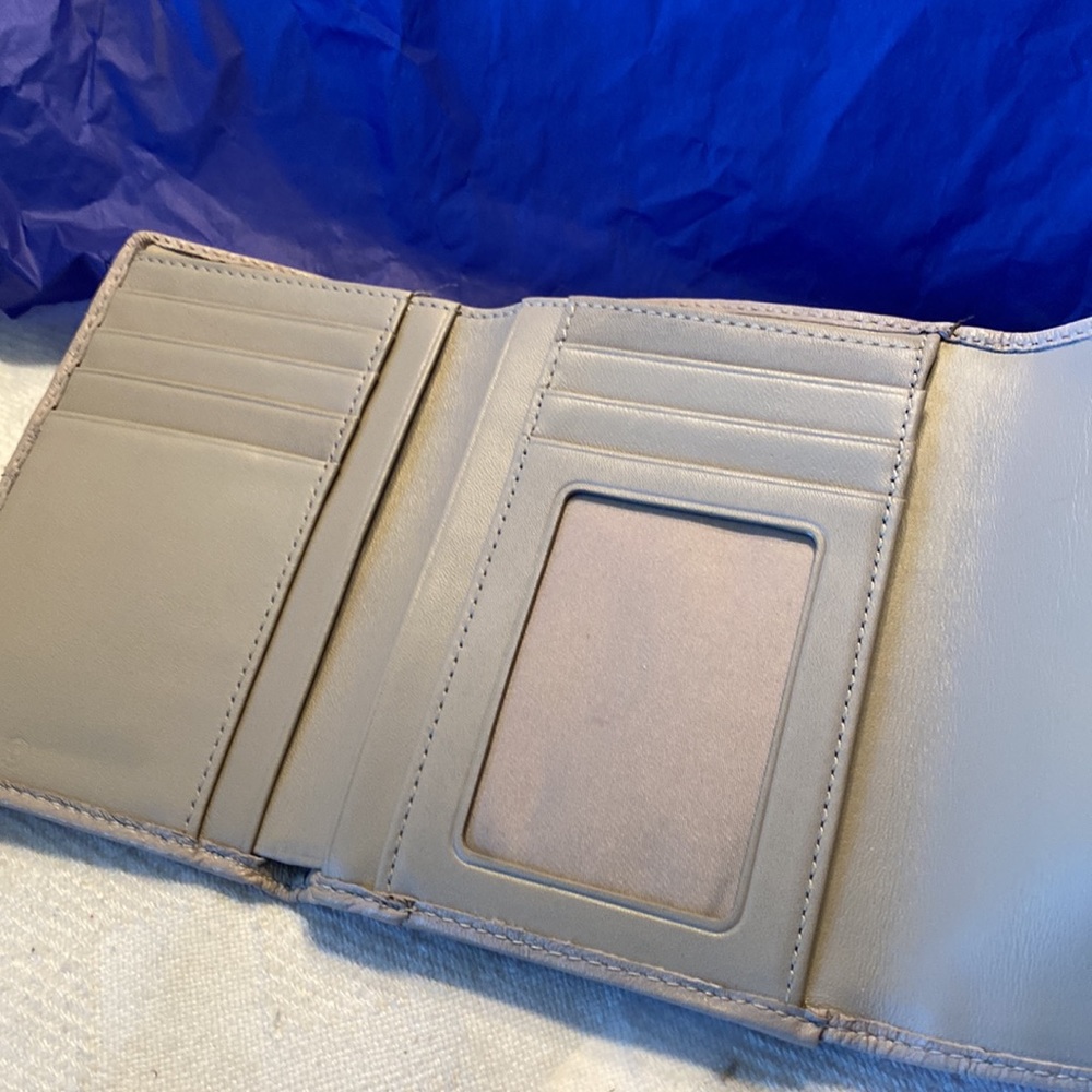 ❌❌❌❌❌ SOLD SOLD SOLD. Coach Leather Wallet EUC - Picture 3 of 10